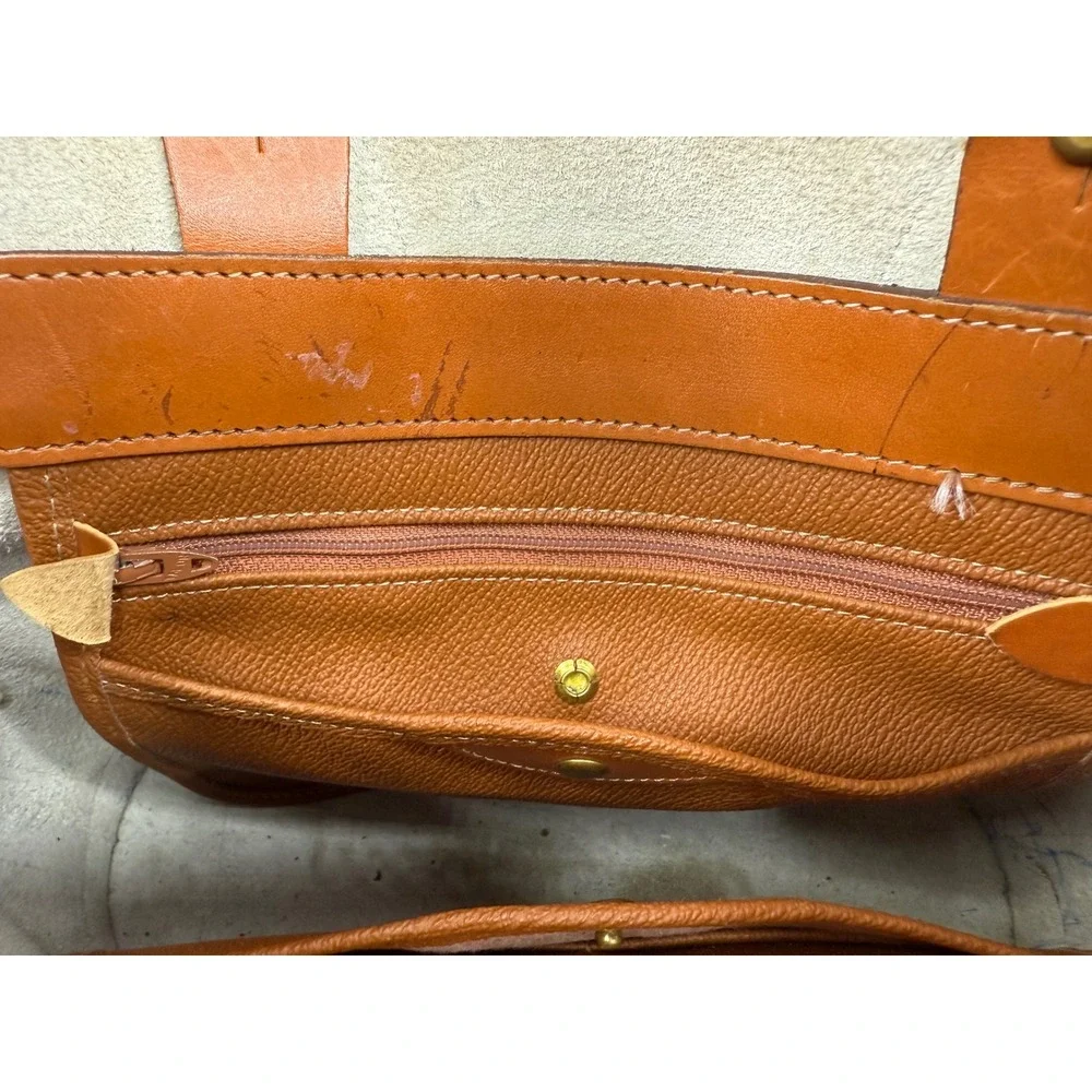 Dooney & Bourke pre owned